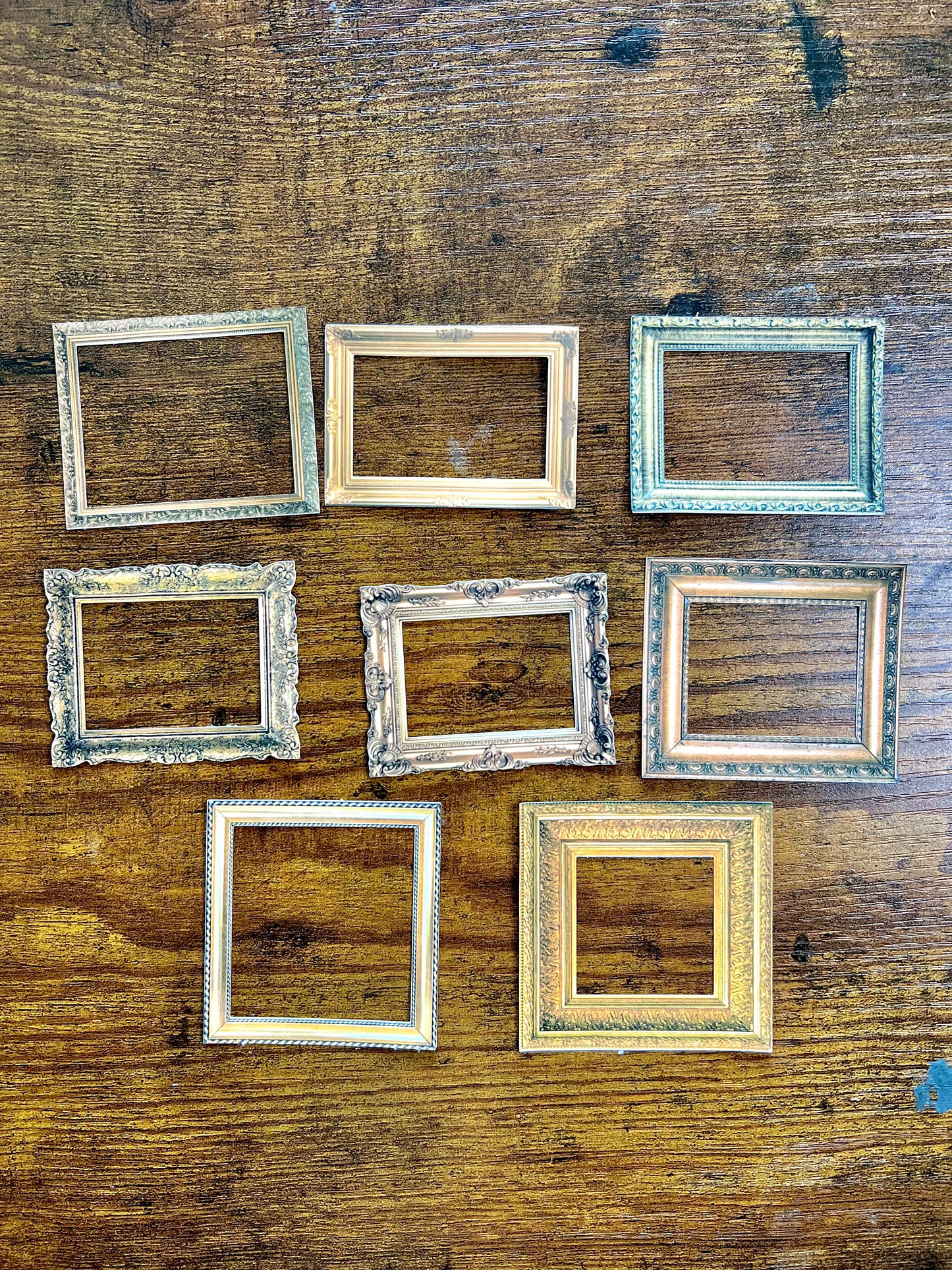 A04 - frames vol. 1